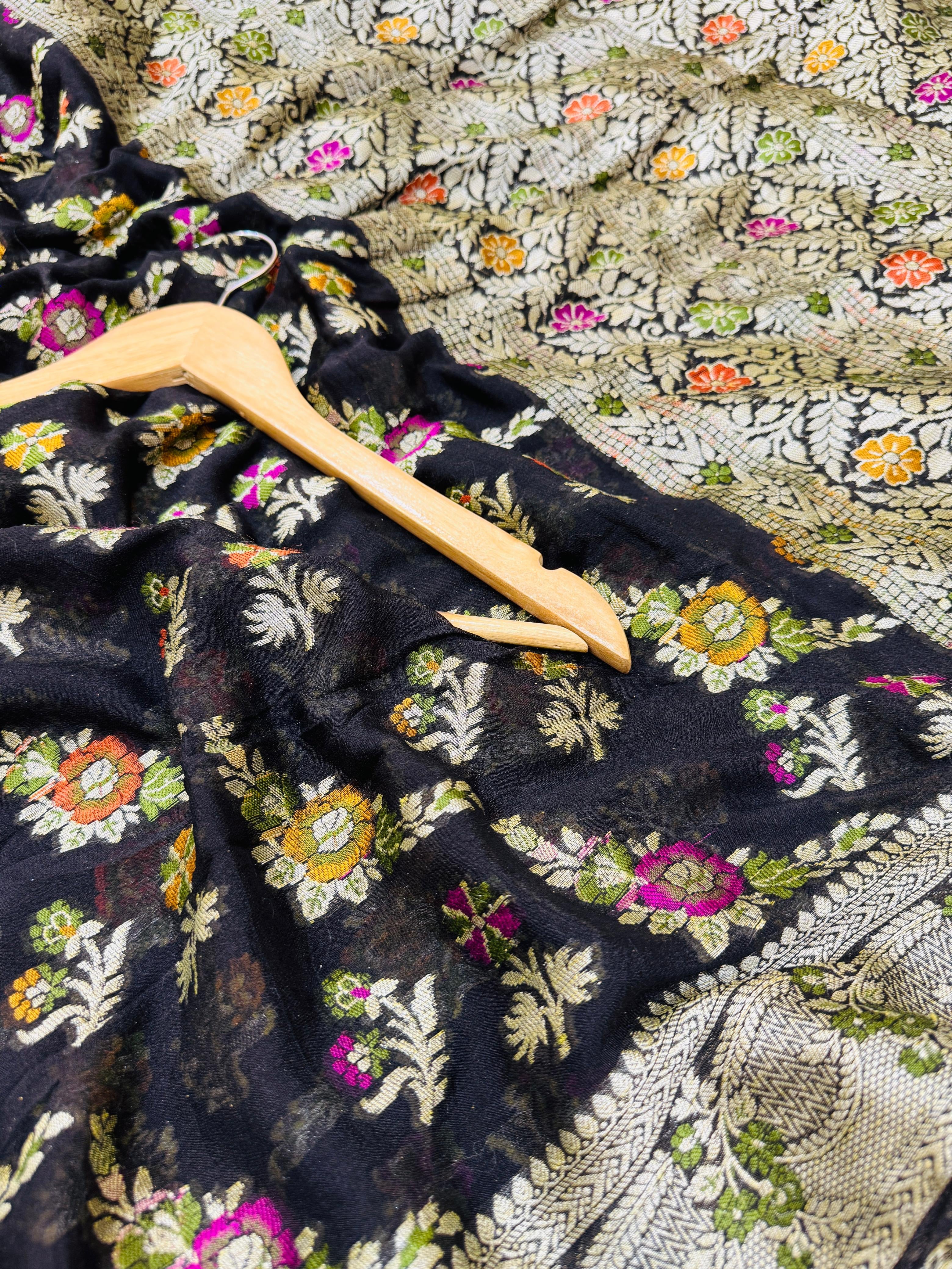 Pure Banarasi Chiffon Tilfi Floral Jaal Saree