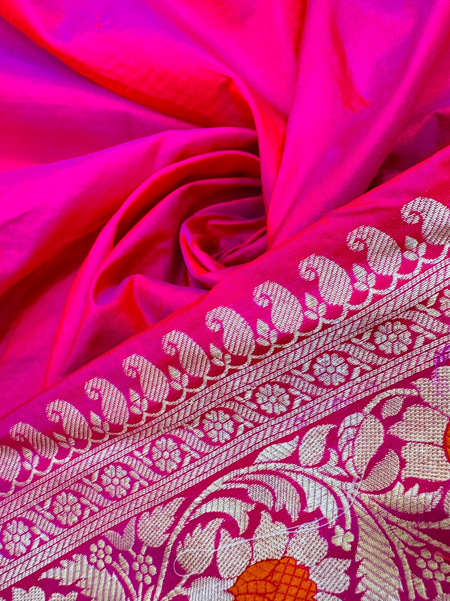 Pure Banarasi Katan Silk Mina Jaal Saree