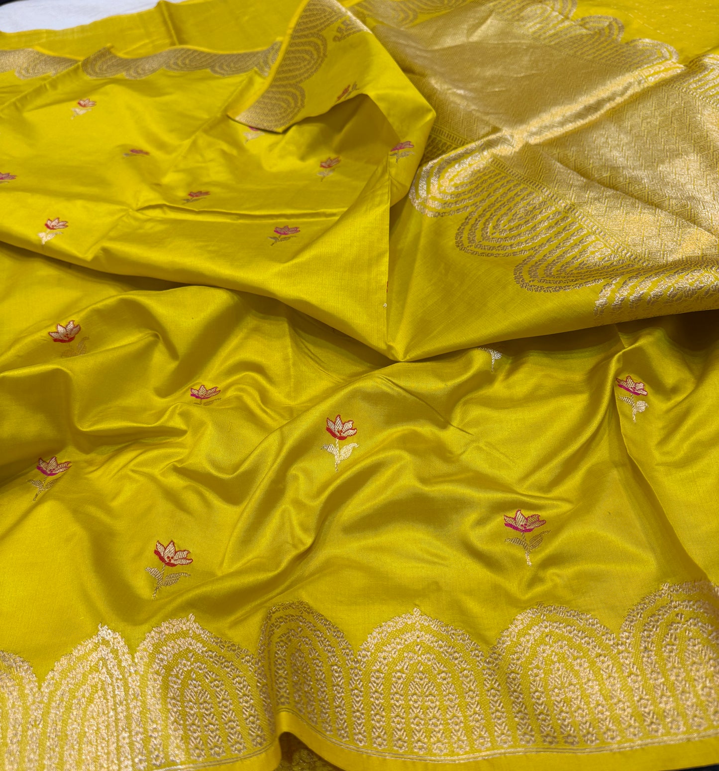 Pure Banarasi Katan Silk Kadhwa Buti Saree