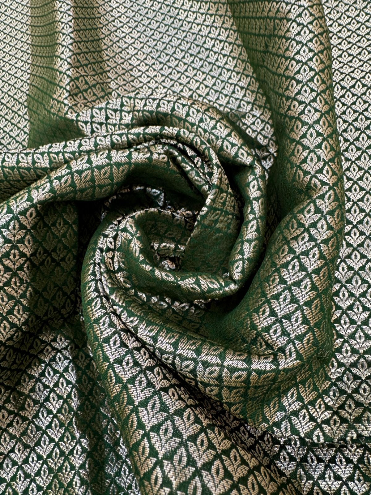 Pure Banarasi Chiniya Silk Mina Buta Saree