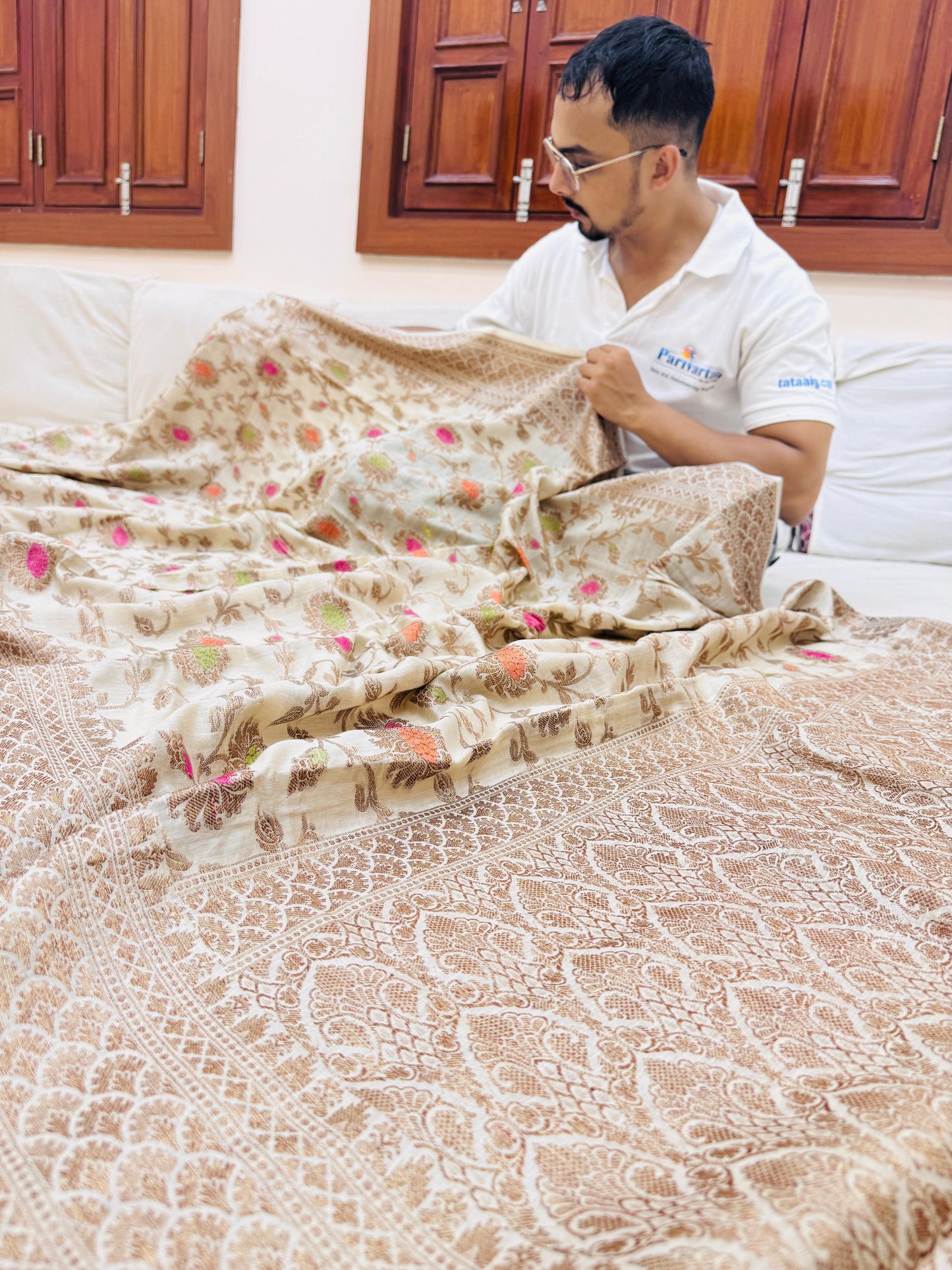 Pure Banarasi Natural Munga Silk Mina Jaal Saree