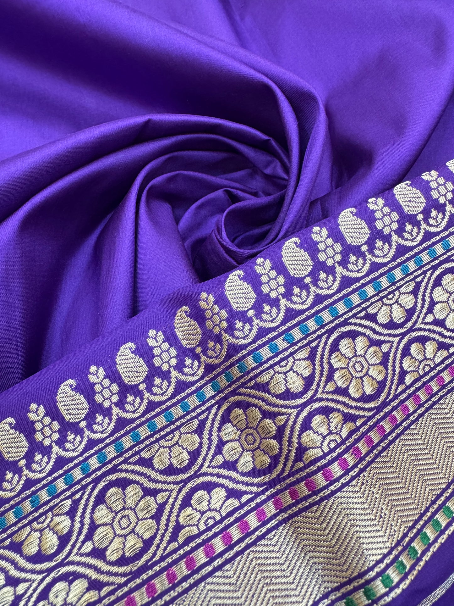 Pure Banarasi Katan Silk Kadhwa Buta Saree