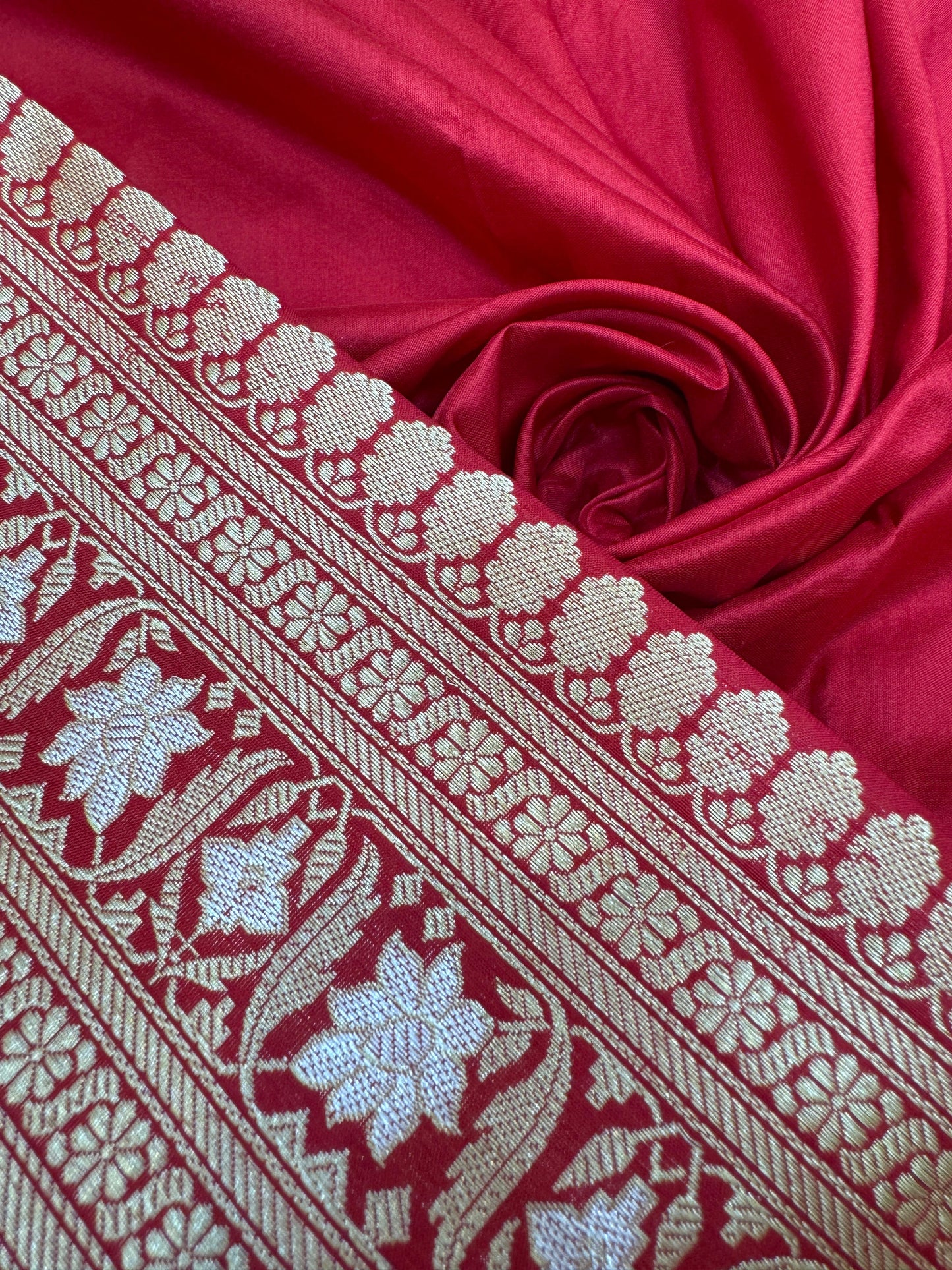 Pure Banarasi Katan Silk Rangkaat Saree