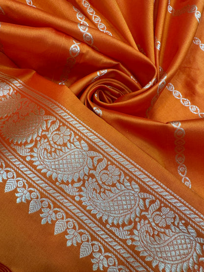 Pure Banarasi Katan Silk kadhwa Buta Saree