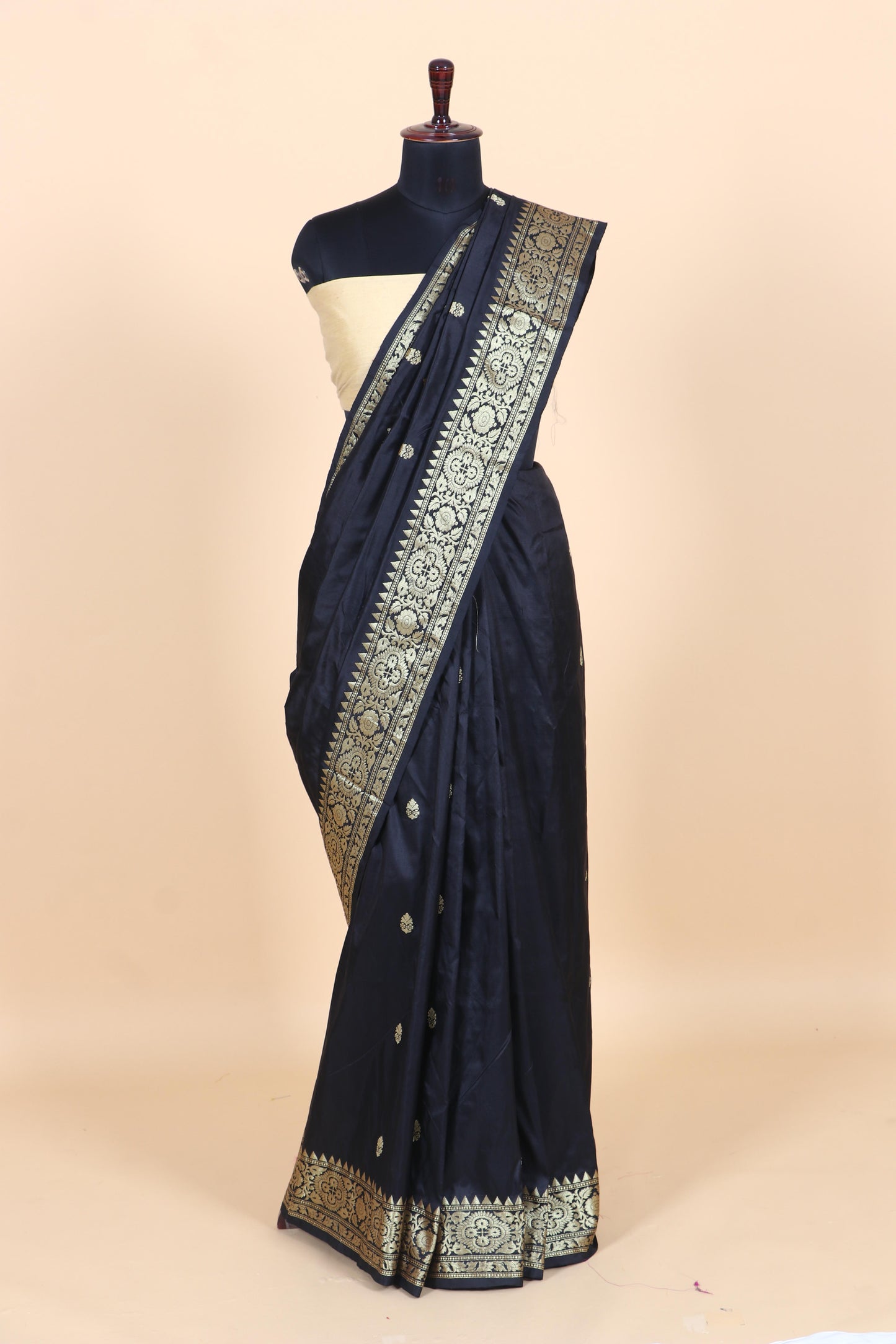 Pure Katan Silk Kadhwa Buta Banarasi Saree