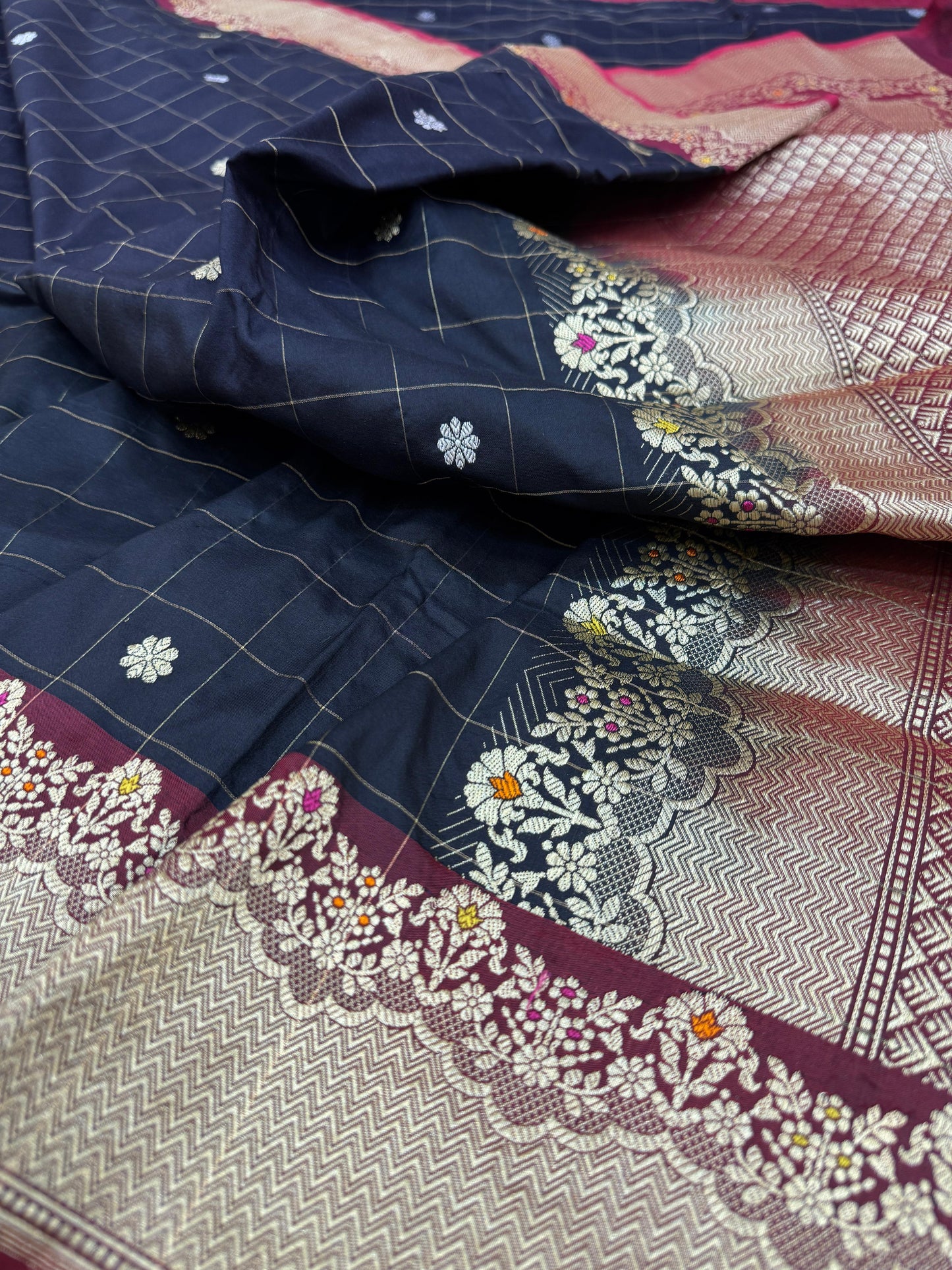 Pure Banarasi Katan Silk kadhwa Buta Saree